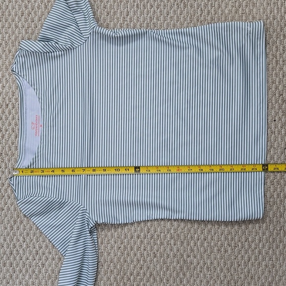 Green and White Striped Vineyard Vines Slub Shirt Size Medium - Picture 6 of 9